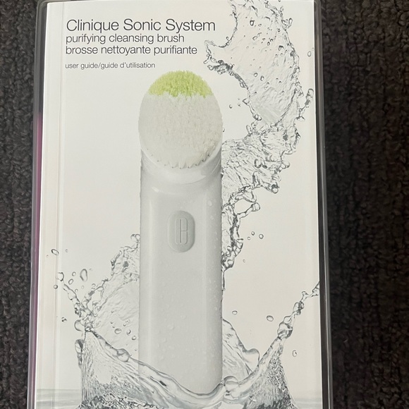 NEW Clinique Sonic System purifying cleansing brush - Picture 2 of 3